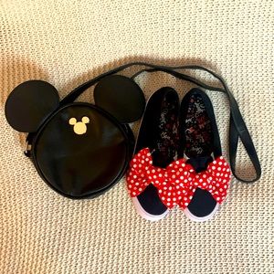 Minnie Mouse Bow Slip-on shoes & Mickey Icon Handbag
